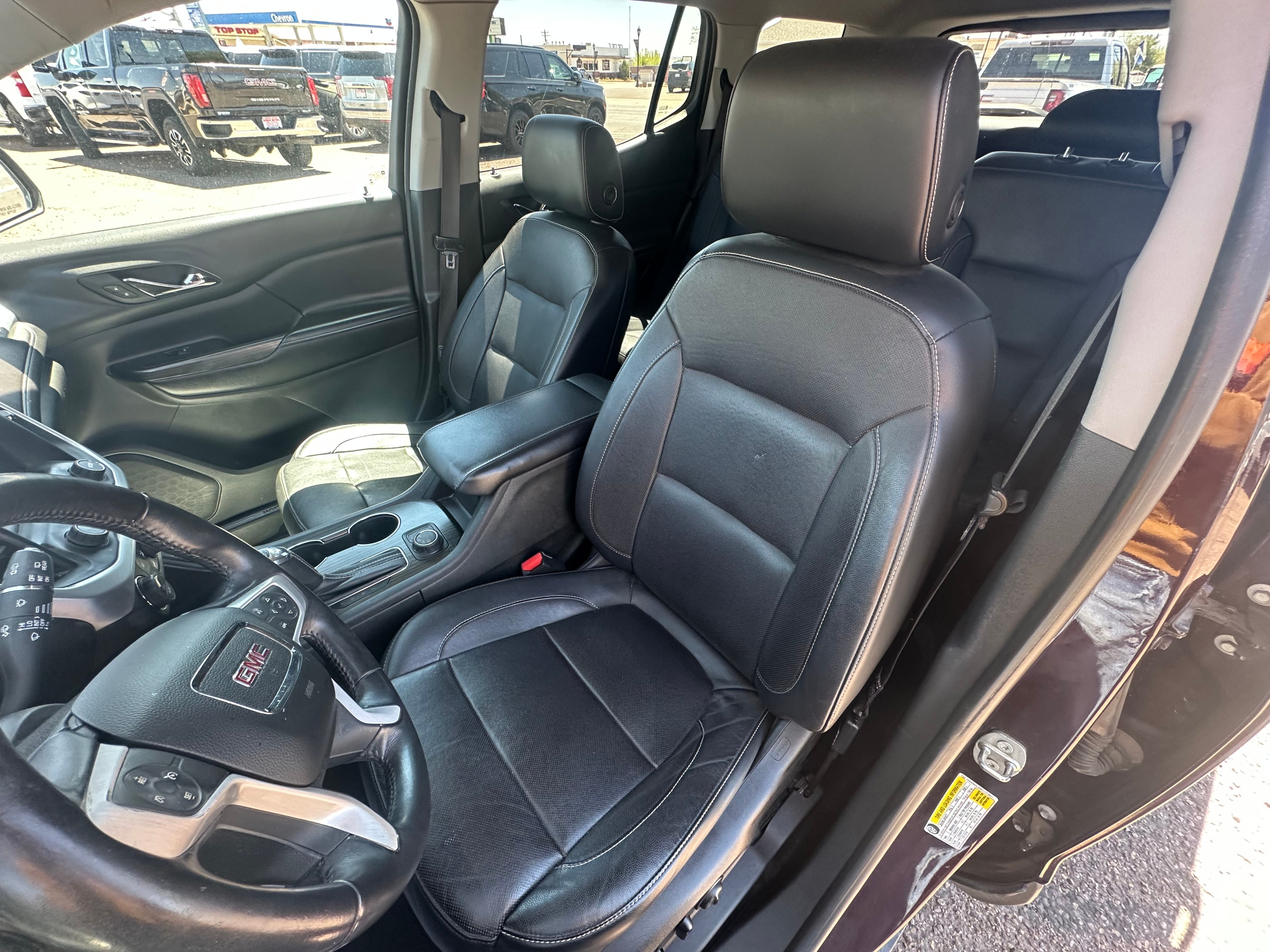 2017 GMC Acadia SLT