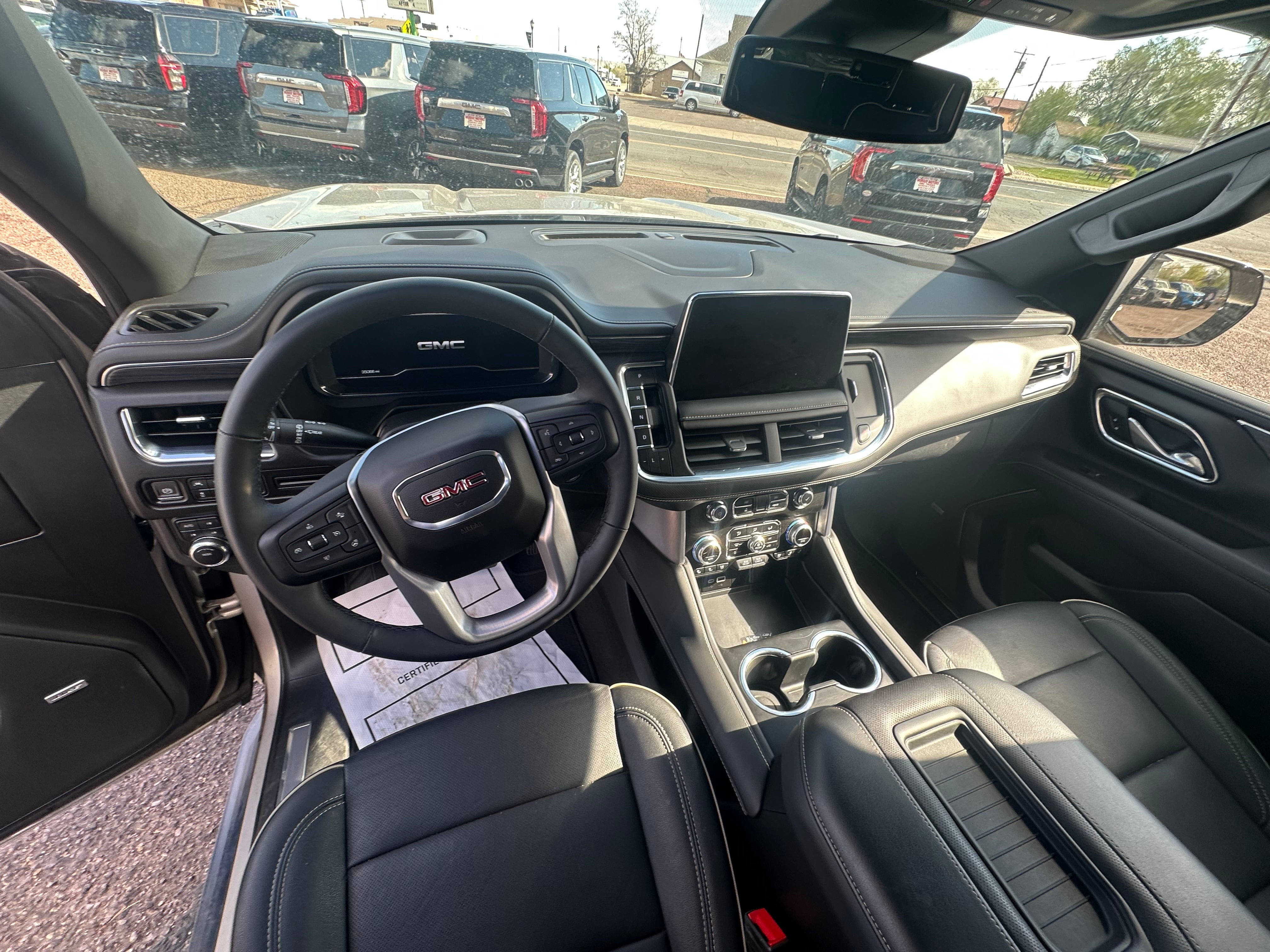 2024 GMC Yukon SLT