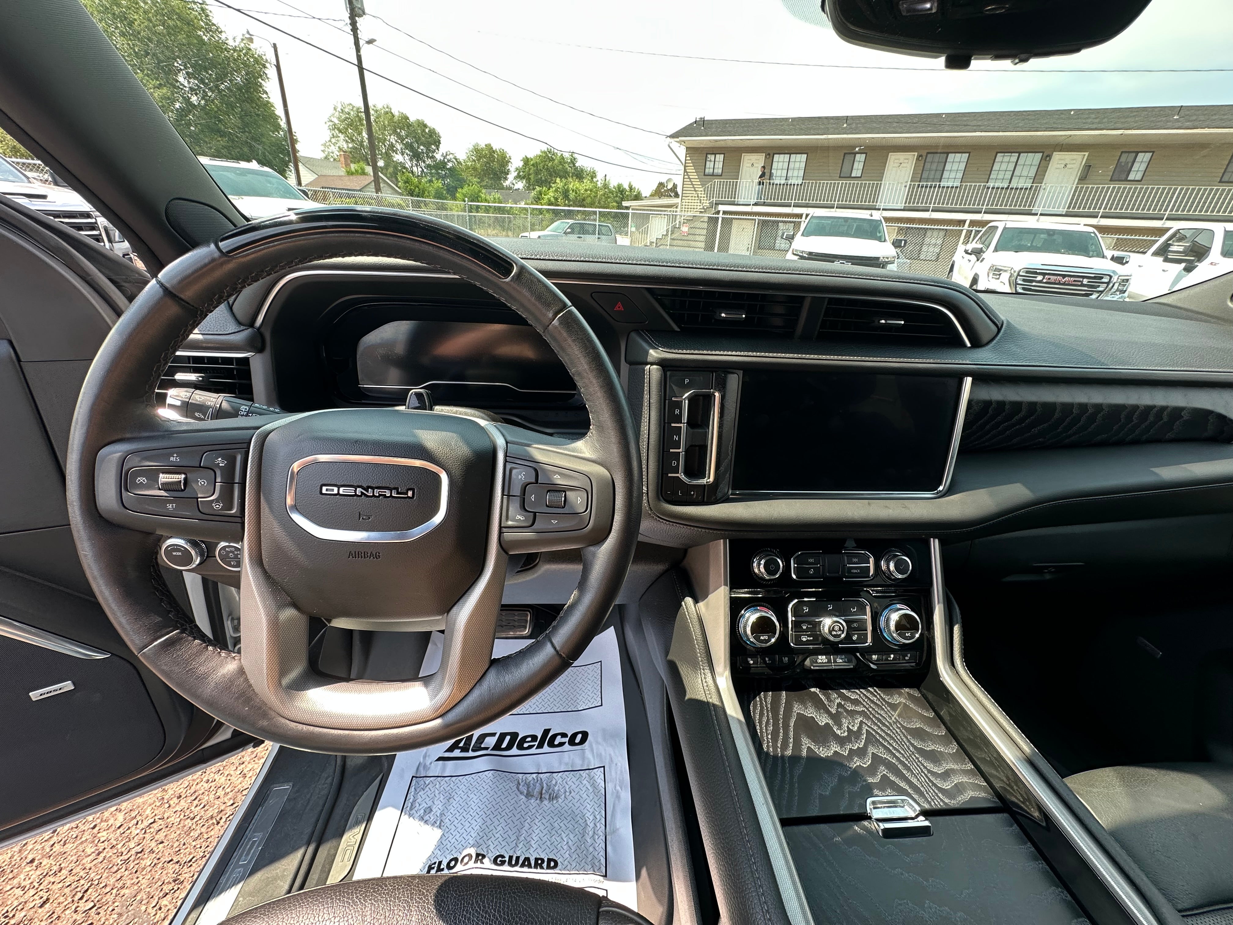 2024 GMC Yukon XL Denali