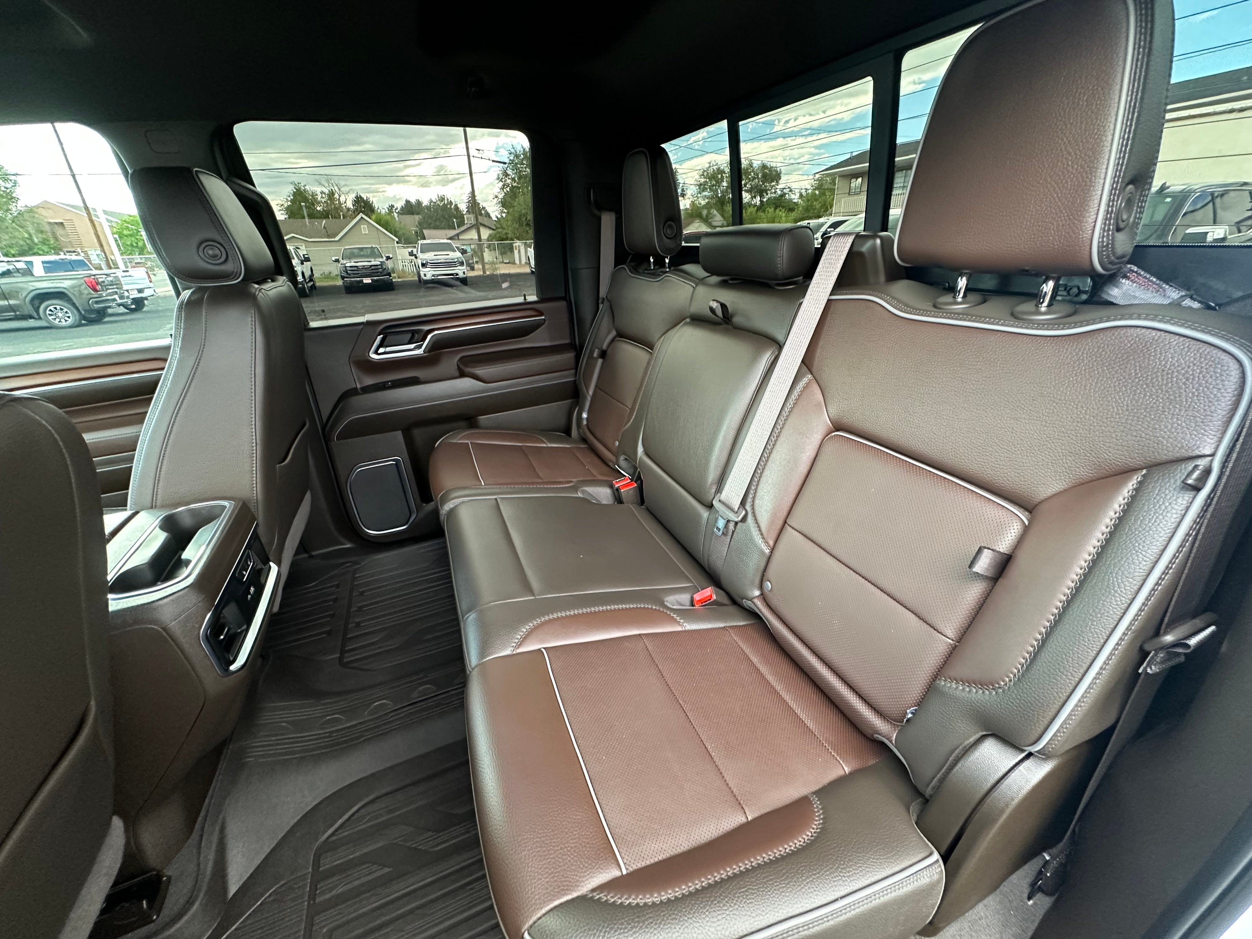 2024 GMC Sierra 3500 HD Denali