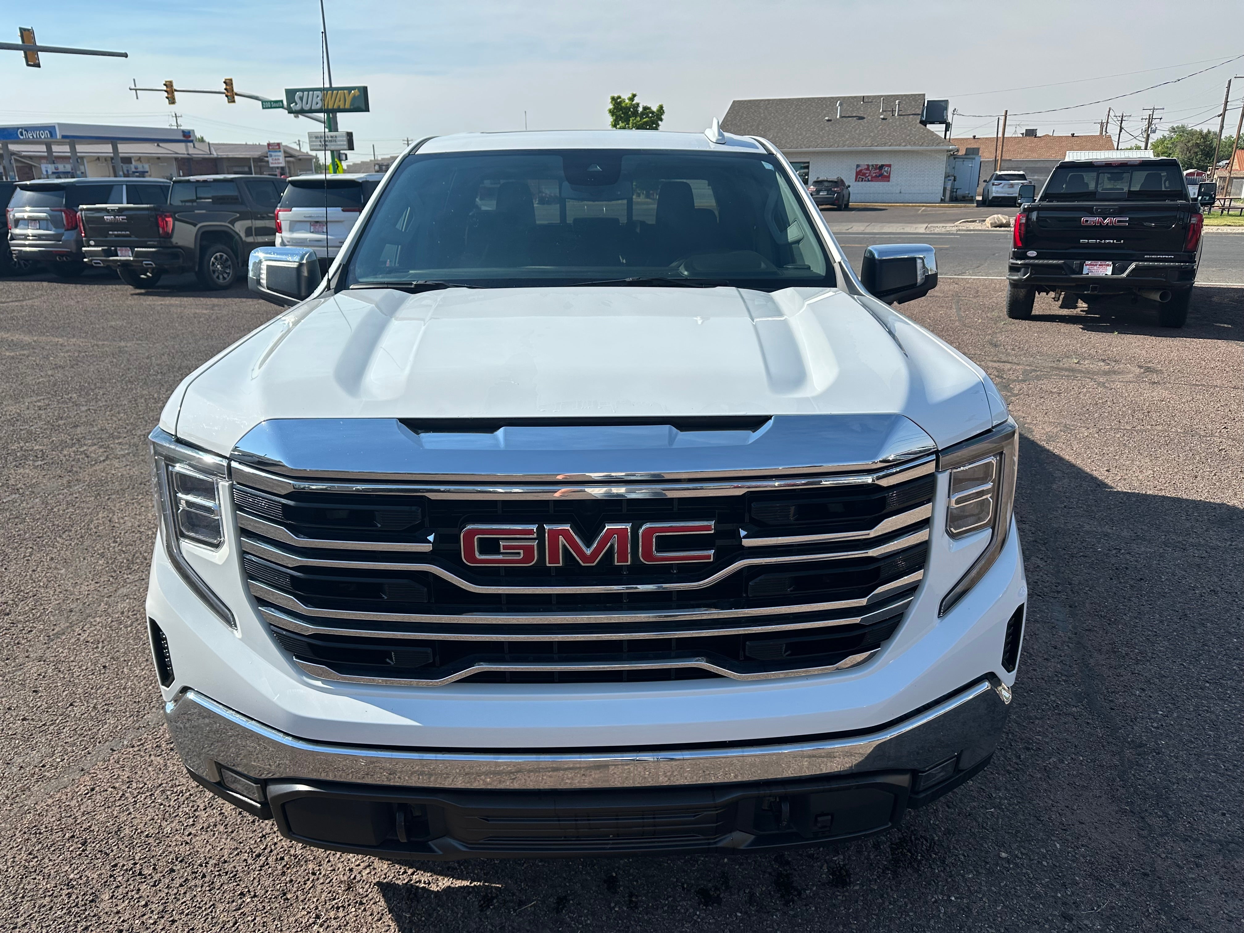 2023 GMC Sierra 1500 SLT