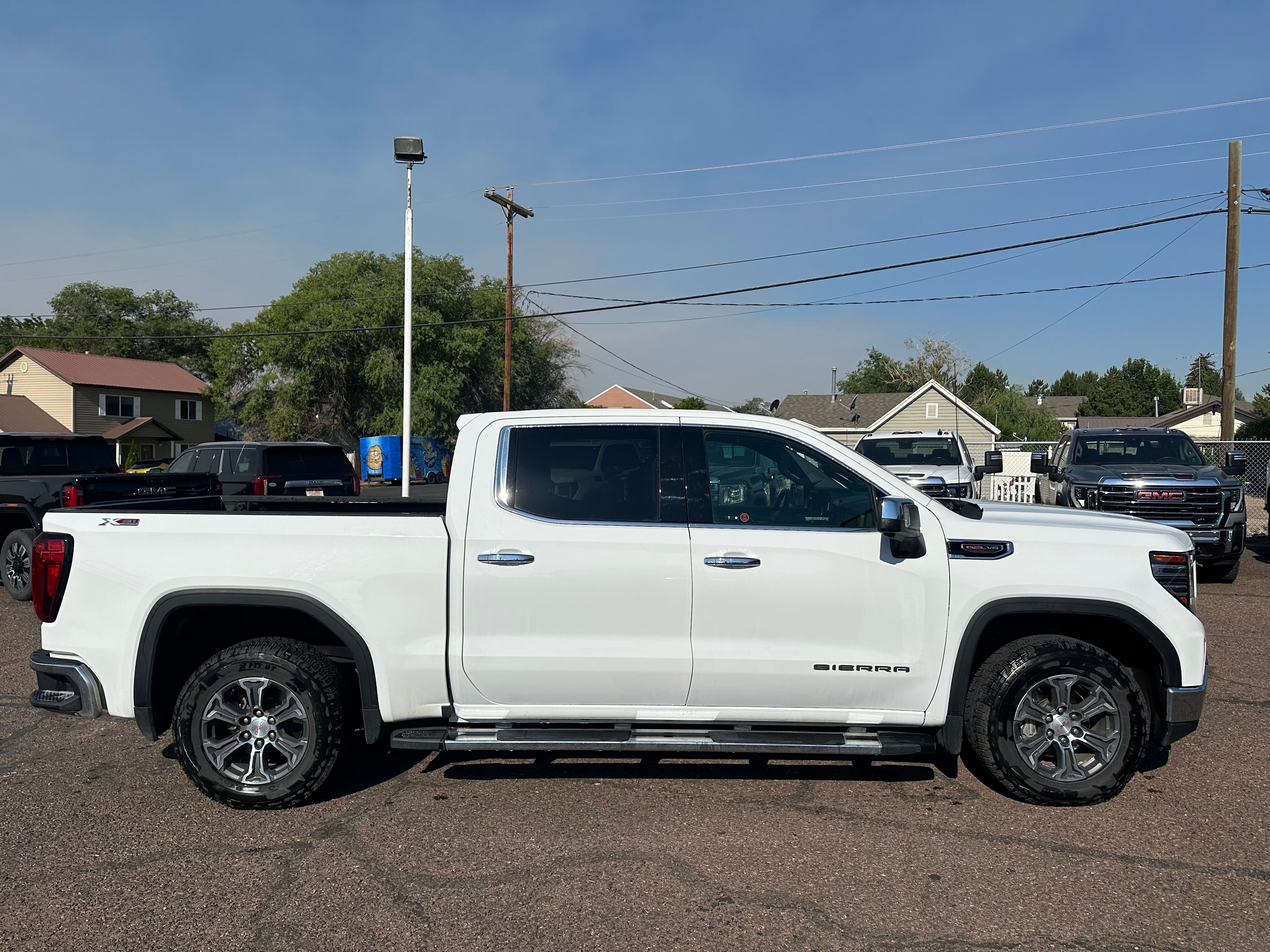 2023 GMC Sierra 1500 SLT