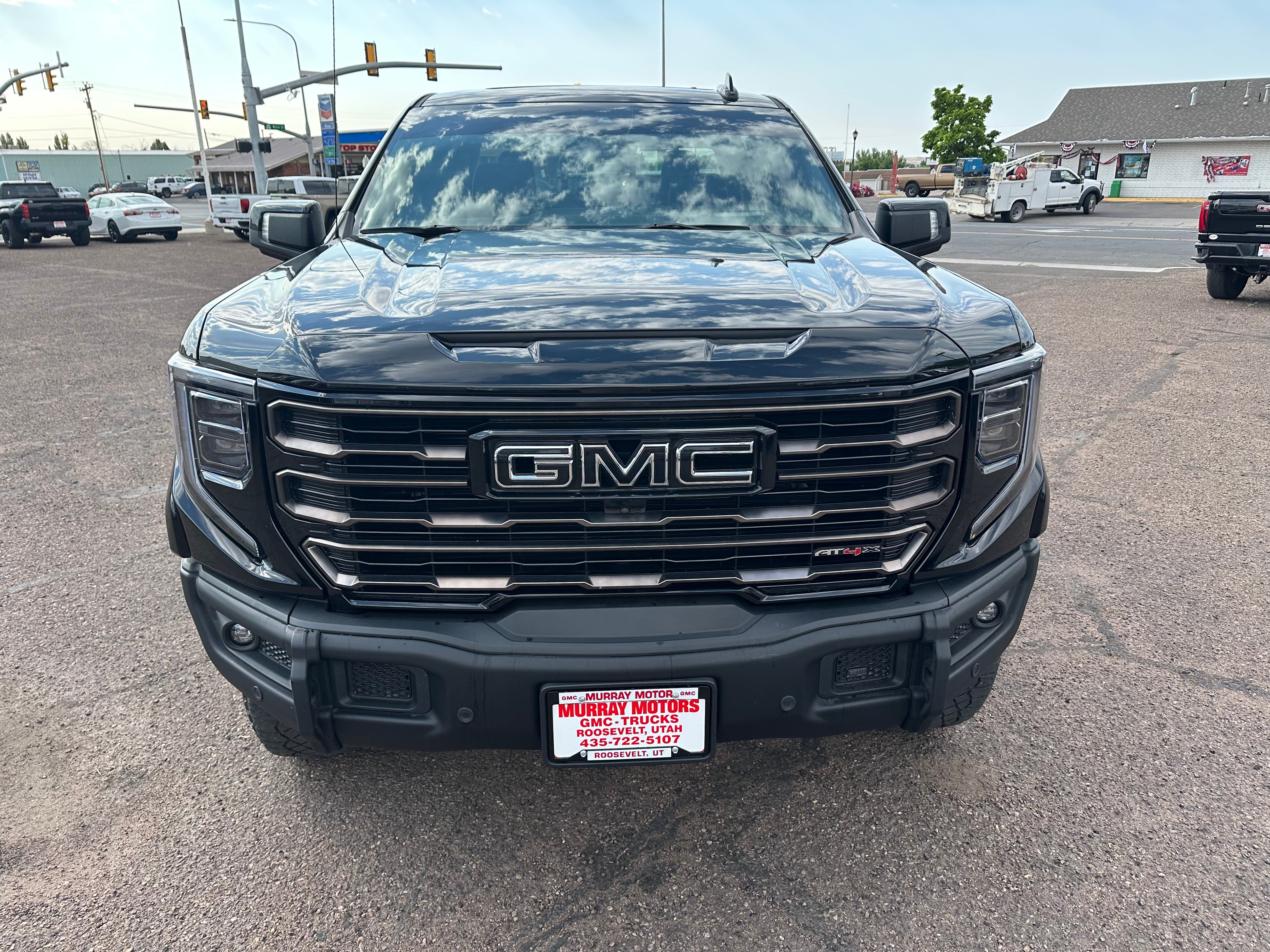 2023 GMC Sierra 1500 AT4X