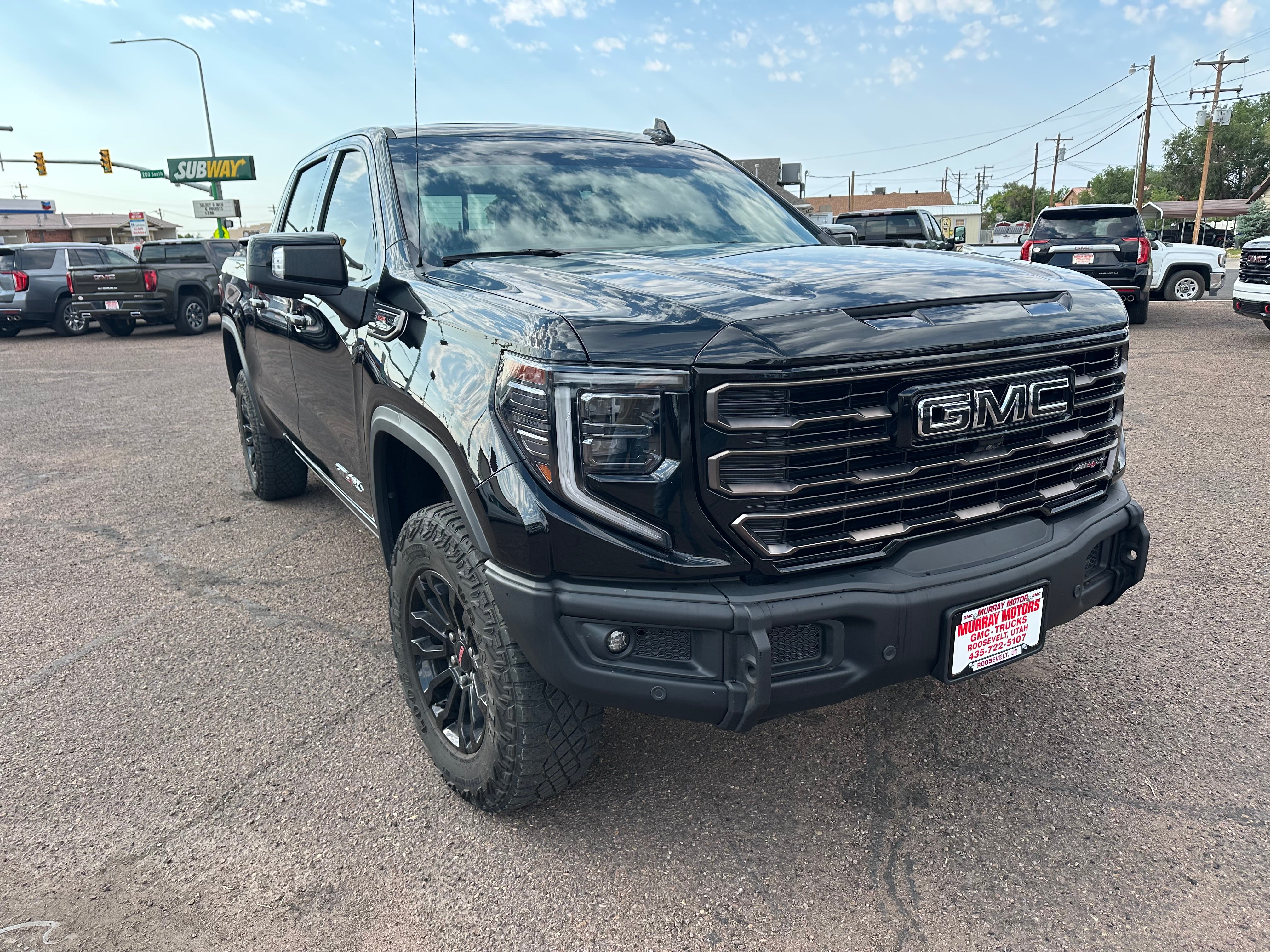 2023 GMC Sierra 1500 AT4X