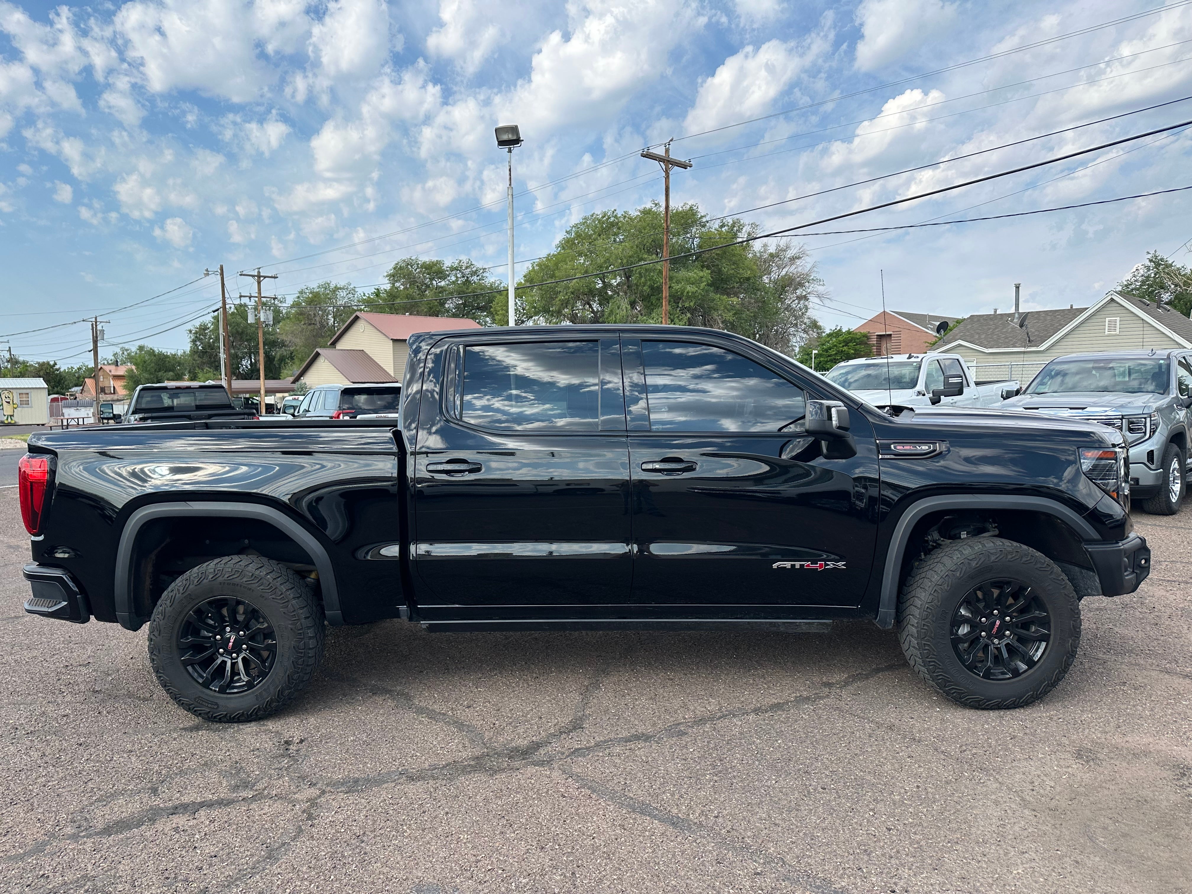 2023 GMC Sierra 1500 AT4X