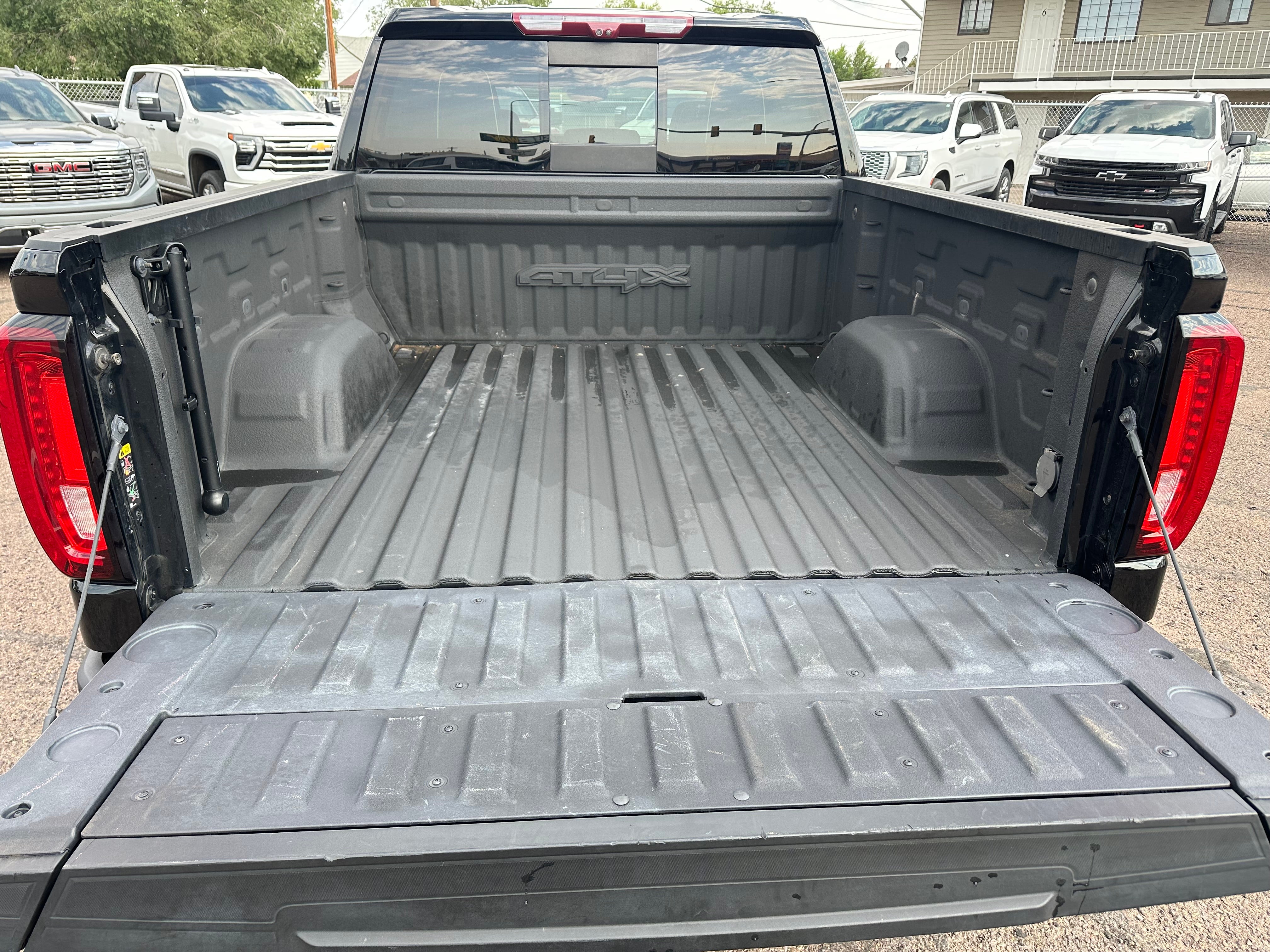 2023 GMC Sierra 1500 AT4X